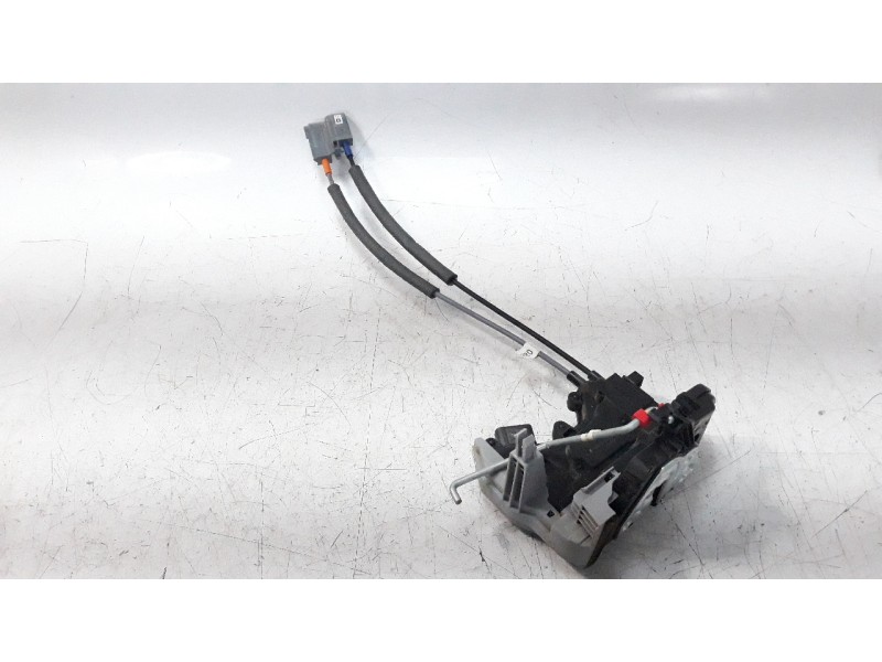 Recambio de cerradura puerta trasera derecha para hyundai kona 1.0 tgdi cat referencia OEM IAM 81420-J9000  
