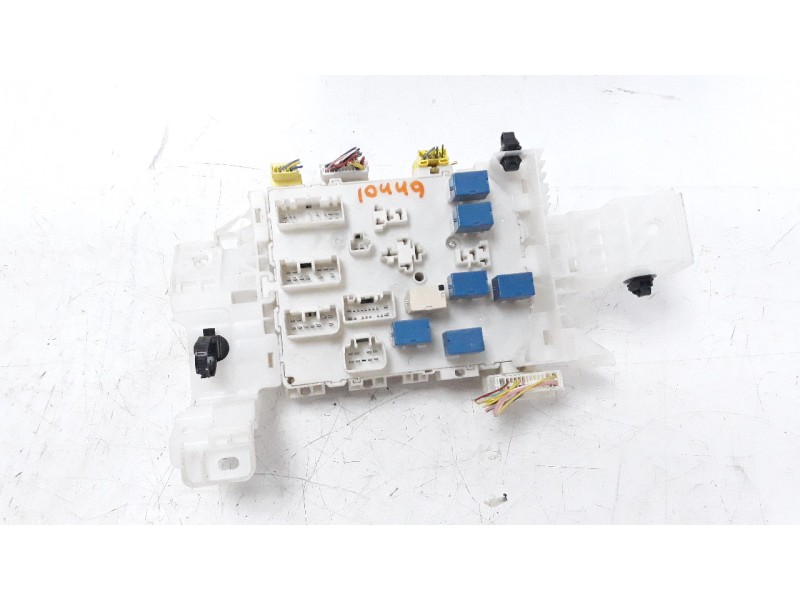 Recambio de caja reles / fusibles para suzuki vitara 1.6 ddis turbodiesel cat referencia OEM IAM AA0A4880  