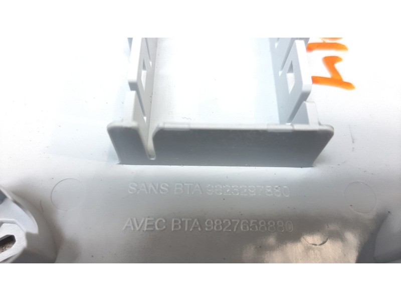 Recambio de luz interior para peugeot 208 (p2) allure referencia OEM IAM 9823297880  