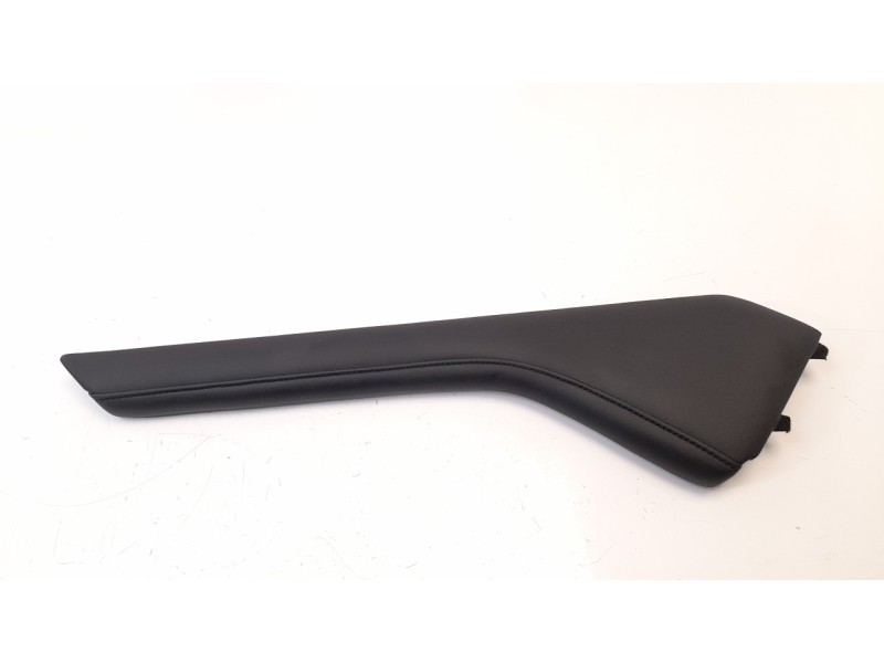 Recambio de moldura para mazda 3 berlina (bp) referencia OEM IAM BDGF64924  