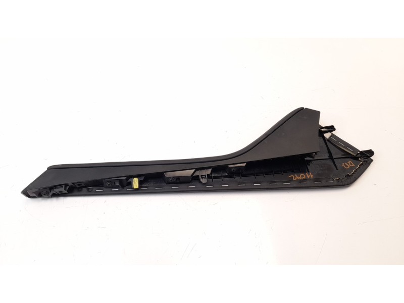 Recambio de moldura para mazda 3 berlina (bp) referencia OEM IAM BDGF64924  