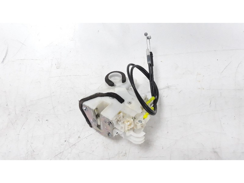 Recambio de cerradura puerta trasera izquierda para suzuki vitara 1.6 ddis turbodiesel cat referencia OEM IAM 8230254P01  