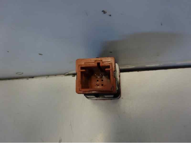 Recambio de warning para citroen c3 picasso live edition referencia OEM IAM 96628855JK  
