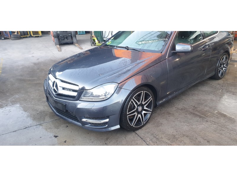 Recambio de morro completo para mercedes-benz clase c (w204) coupe 2.1 cdi cat referencia OEM IAM 204880834764  