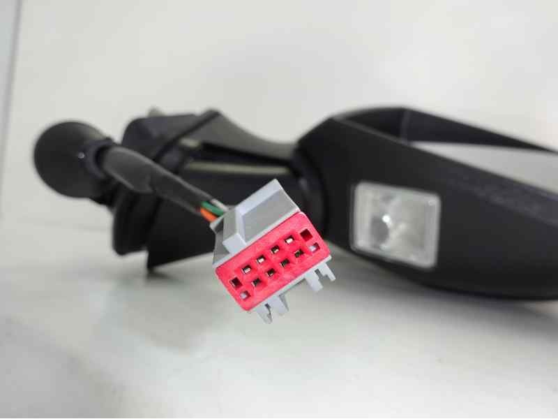 Recambio de retrovisor derecho para ford kuga (cbv) referencia OEM IAM 1543270 27096548 FD8027323
