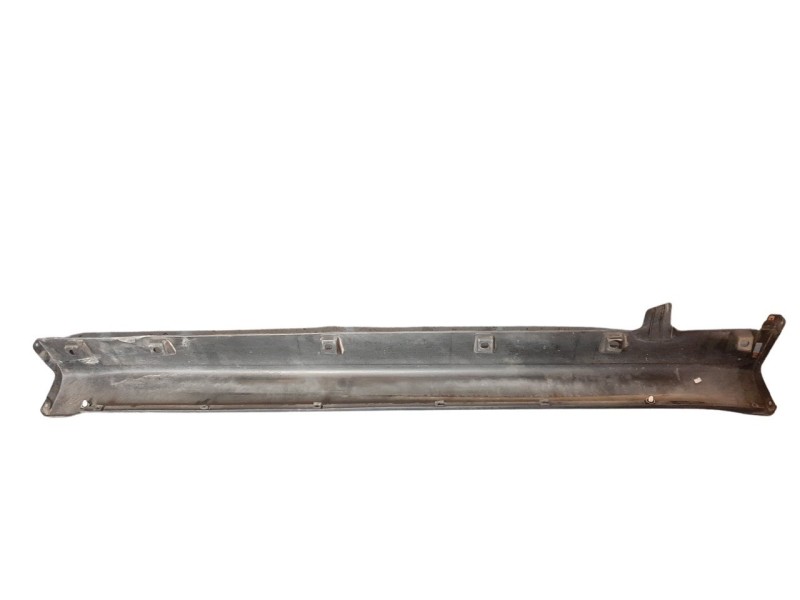 Recambio de estribos laterales para suzuki vitara 1.6 ddis turbodiesel cat referencia OEM IAM 7724154P0  