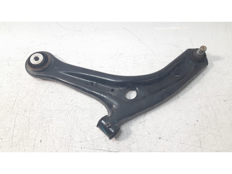 Recambio de brazo suspension inferior delantero izquierdo para ford ka+ 1.2 ti-vct cat referencia OEM IAM E4B13051A2D  