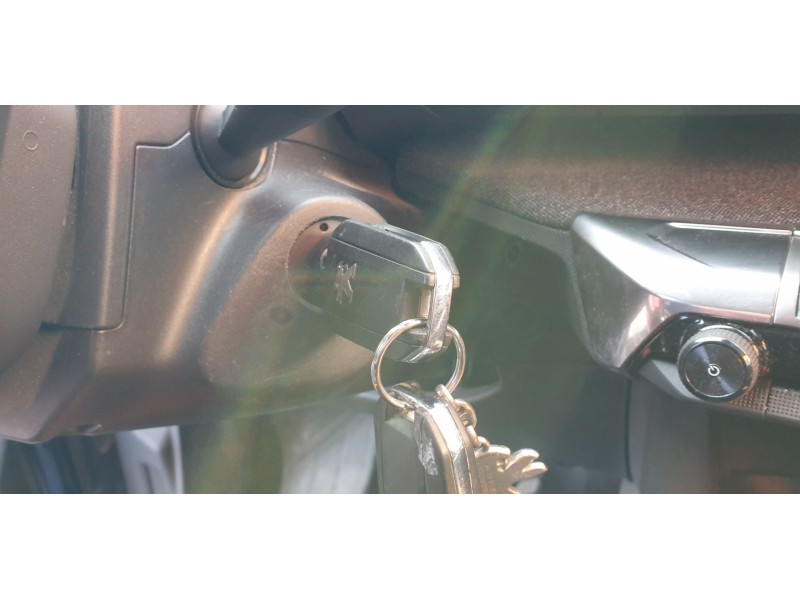 Recambio de conmutador de arranque para peugeot 3008 allure pack referencia OEM IAM 9804007480  