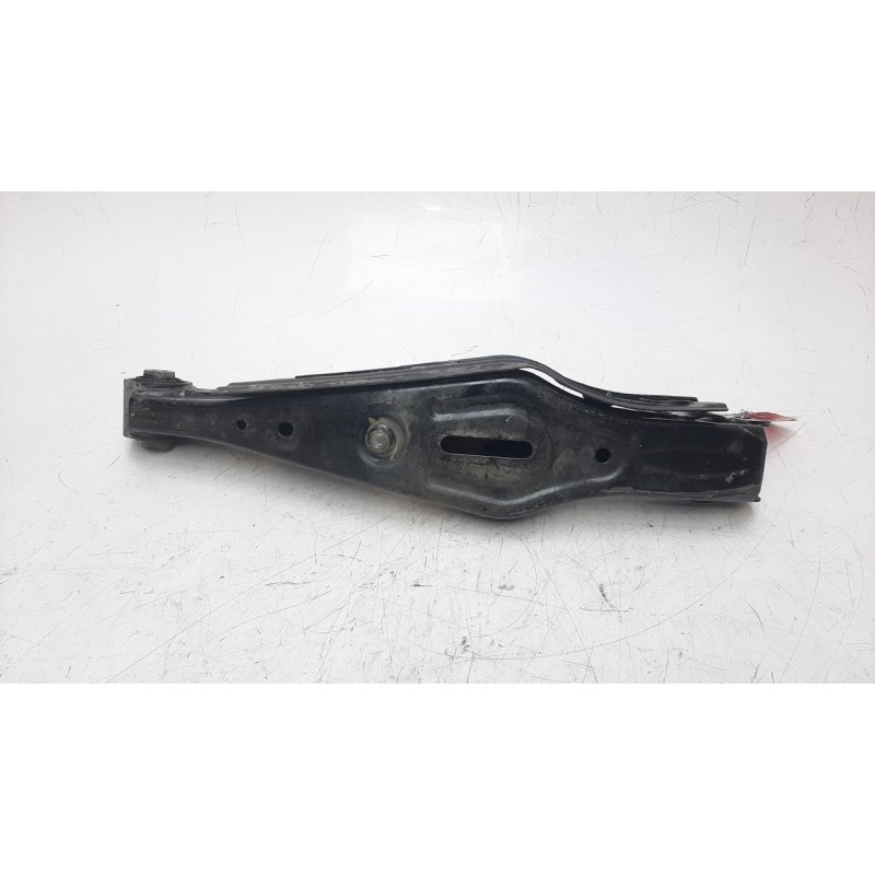 Recambio de brazo suspension inferior trasero izquierdo para hyundai tucson 1.7 crdi cat referencia OEM IAM 55210D3050  