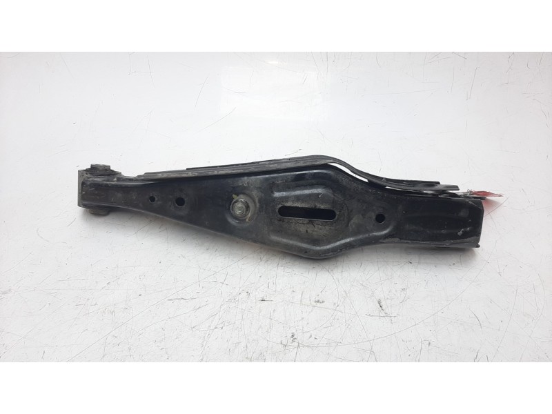 Recambio de brazo suspension inferior trasero izquierdo para hyundai tucson 1.7 crdi cat referencia OEM IAM 55210D3050  