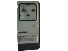 Recambio de porton trasero izquierdo para renault trafic referencia OEM IAM 7701466363  