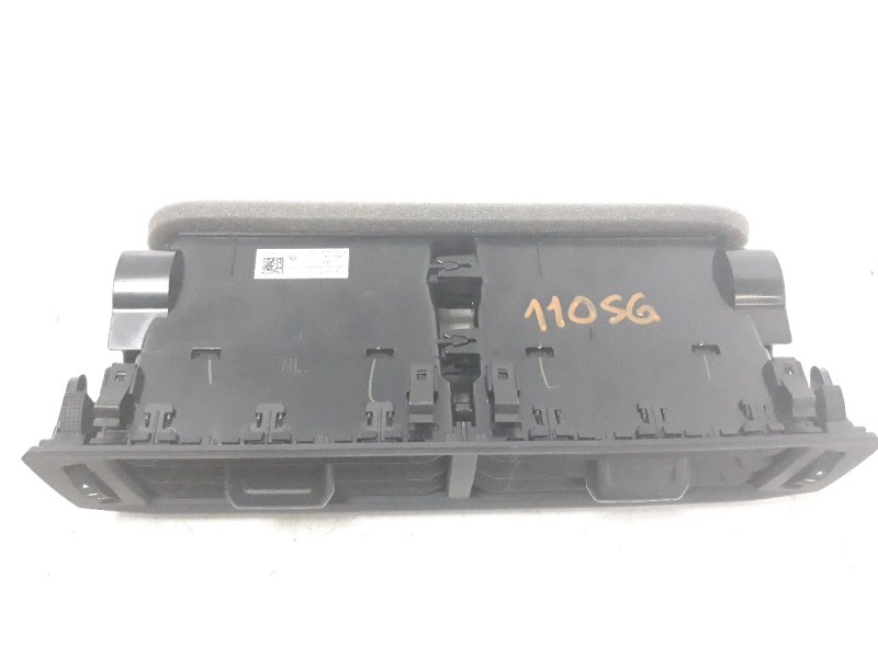 Recambio de rejilla aireadora para volkswagen polo 1.0 tsi referencia OEM IAM 2G819728G  