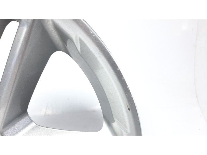 Recambio de llanta para hyundai kona 1.0 tgdi cat referencia OEM IAM 52910J9100 16PULGADAS 