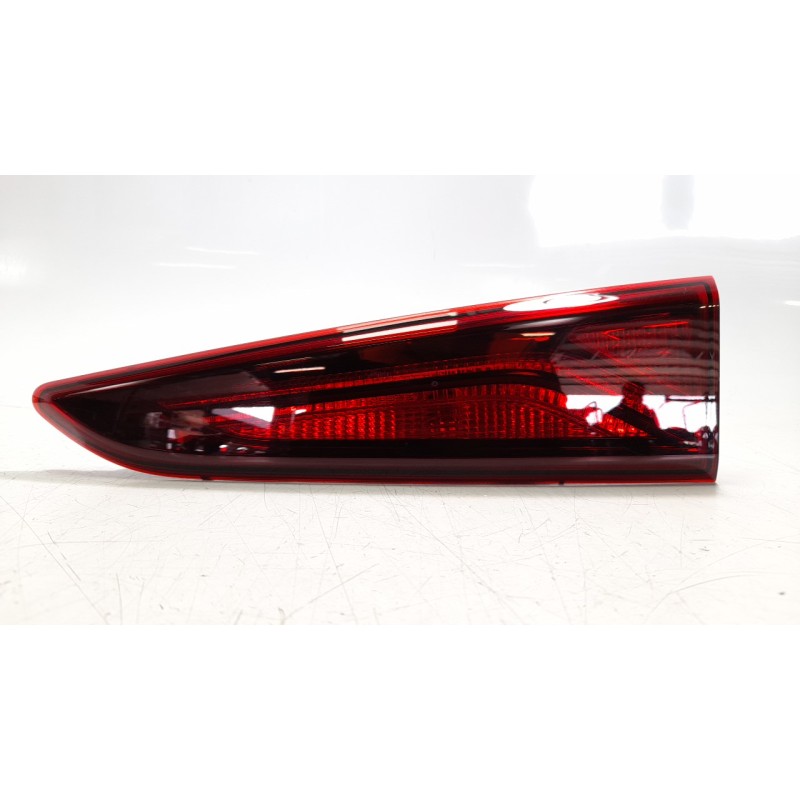 Recambio de piloto trasero derecho interior para hyundai kona 1.0 tgdi cat referencia OEM IAM 92404J9100  