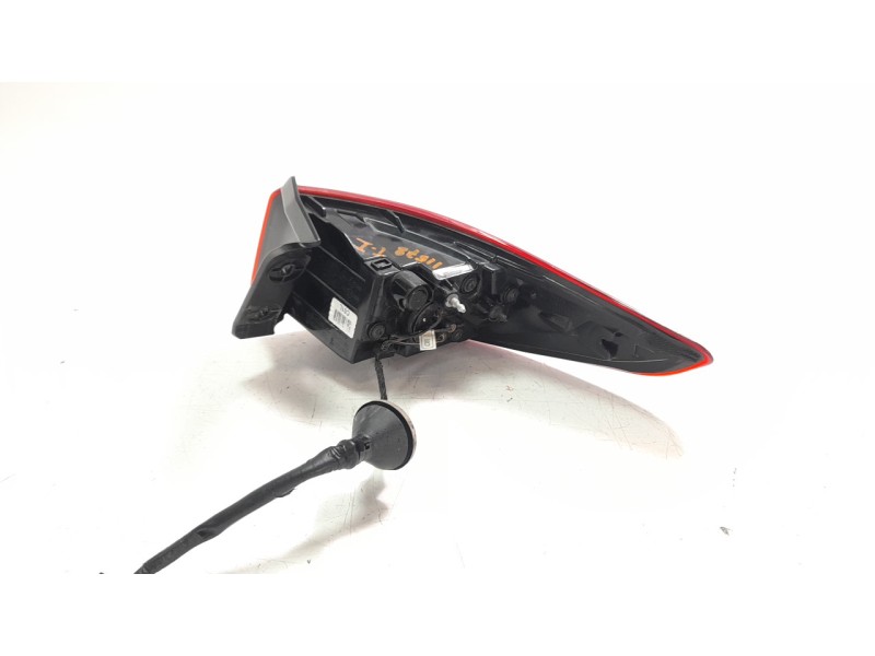 Recambio de piloto trasero izquierdo para hyundai kona 1.0 tgdi cat referencia OEM IAM 92401J9100  