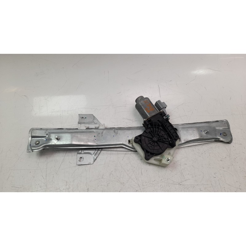 Recambio de elevalunas delantero derecho para ford ka+ 1.2 ti-vct cat referencia OEM IAM E3B5A23200DE  