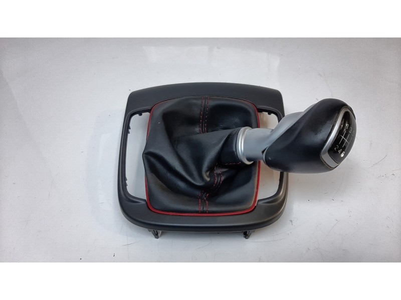Recambio de pomo palanca cambio para hyundai kona 1.0 tgdi cat referencia OEM IAM 84653J9AA0  