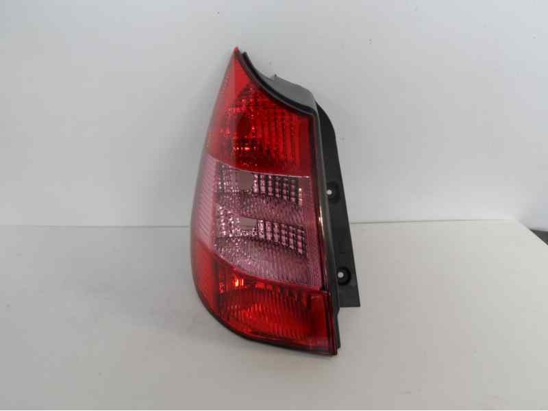Recambio de piloto trasero izquierdo para renault scenic ii referencia OEM IAM 8200127702 103F19441773 RN0324154