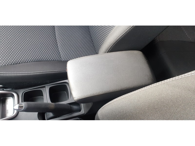 Recambio de apoyabrazos central para suzuki vitara 1.4 16v boosterjet cat referencia OEM IAM 7585061M005PK  
