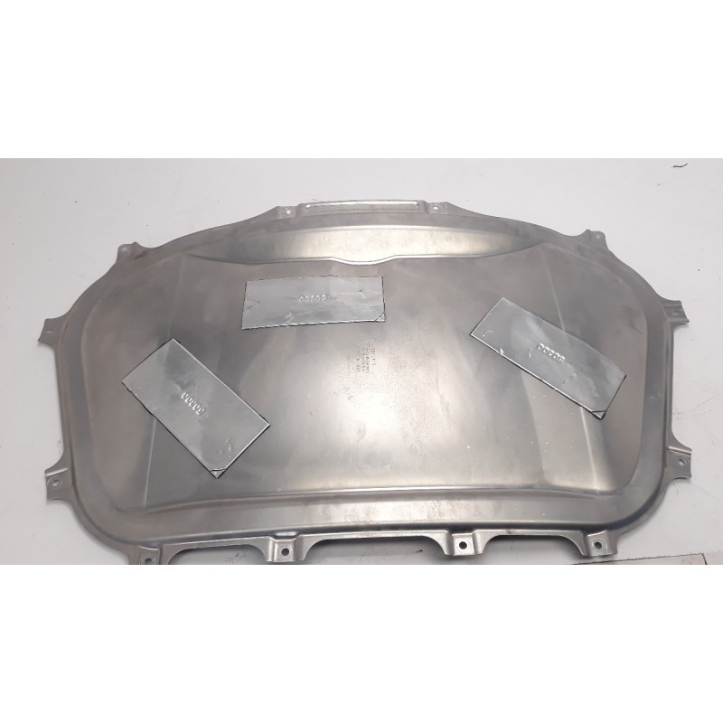 Recambio de tapa motor para porsche cayman (typ 981c) gt4 referencia OEM IAM 982827015  