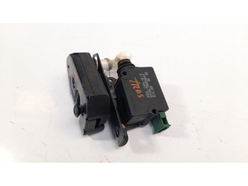 Recambio de cerradura maletero / porton para land rover discovery 2.7 td v6 cat referencia OEM IAM 51247016049  