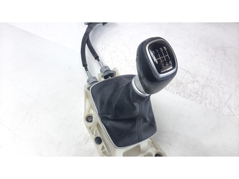 Recambio de palanca cambio para hyundai kona 1.0 tgdi cat referencia OEM IAM 43700J9110  