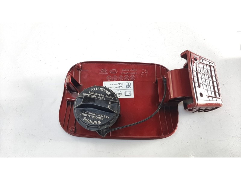 Recambio de tapa exterior combustible para hyundai kona 1.0 tgdi cat referencia OEM IAM 69510J9000  