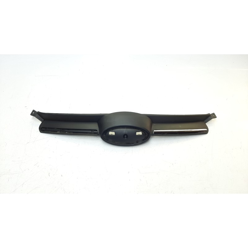 Recambio de rejilla delantera para ford focus lim. 1.6 tdci cat referencia OEM IAM 1703892 107105005 FD4282011