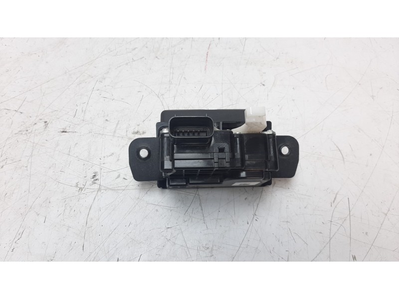 Recambio de cerradura maletero / porton para hyundai tucson 1.7 crdi cat referencia OEM IAM 81230D3000  