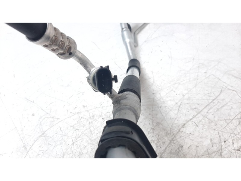 Recambio de tubos aire acondicionado para kia niro referencia OEM IAM 52400490  