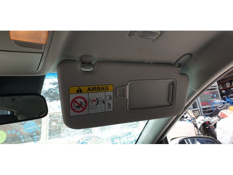 Recambio de parasol derecho para hyundai kona 1.0 tgdi cat referencia OEM IAM 85220J9250TRY  
