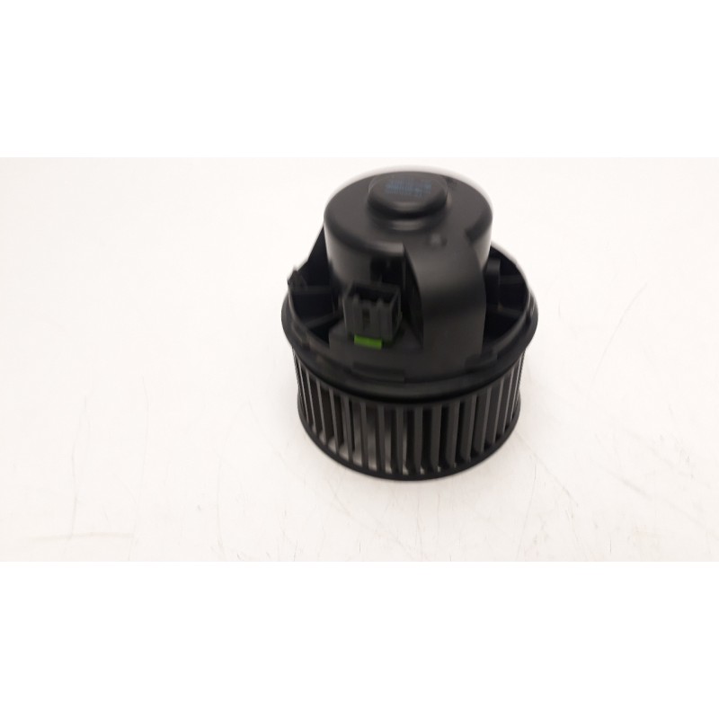 Recambio de ventilador calefaccion para ford focus lim. 1.6 tdci cat referencia OEM IAM AV6N18456AA 34248 VHF520027