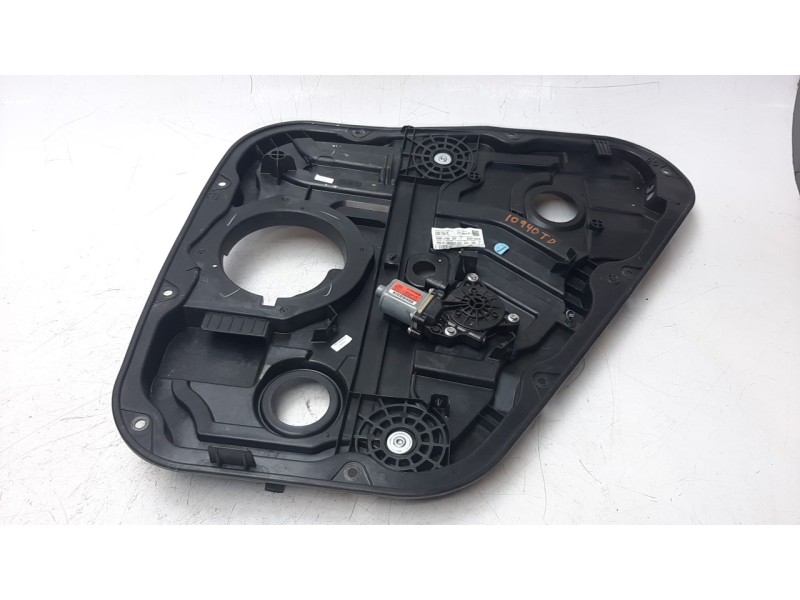Recambio de elevalunas trasero derecho para hyundai tucson 1.7 crdi cat referencia OEM IAM 83481D7600  