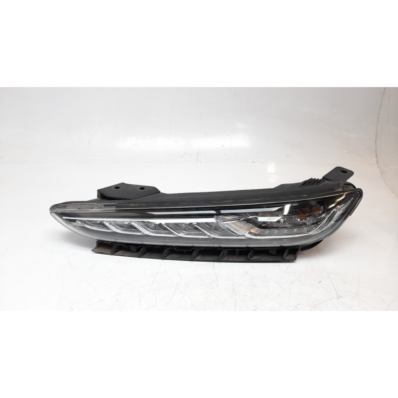 Recambio de piloto delantero izquierdo para hyundai kona 1.0 tgdi cat referencia OEM IAM 92207J9000  