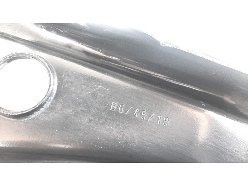 Recambio de brazo suspension inferior delantero derecho para suzuki vitara 1.4 16v boosterjet cat referencia OEM IAM 4520161M000