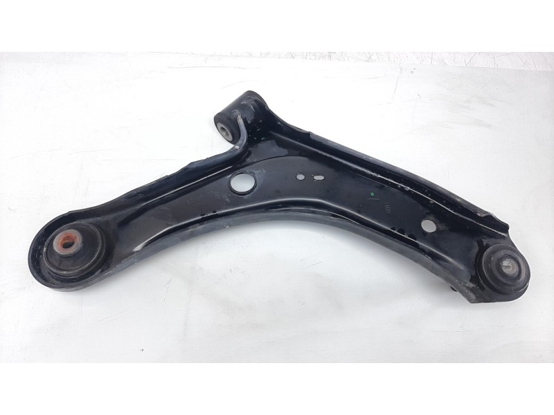 Recambio de brazo suspension inferior delantero izquierdo para suzuki vitara 1.4 16v boosterjet cat referencia OEM IAM 4520261M0