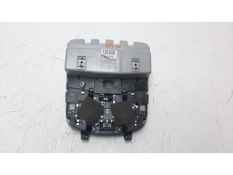 Recambio de luz interior para hyundai tucson 1.7 crdi cat referencia OEM IAM 92800D3000TTX  