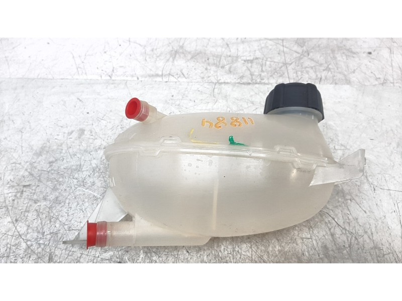 Recambio de deposito expansion para dacia duster ii prestige referencia OEM IAM 217101878R  