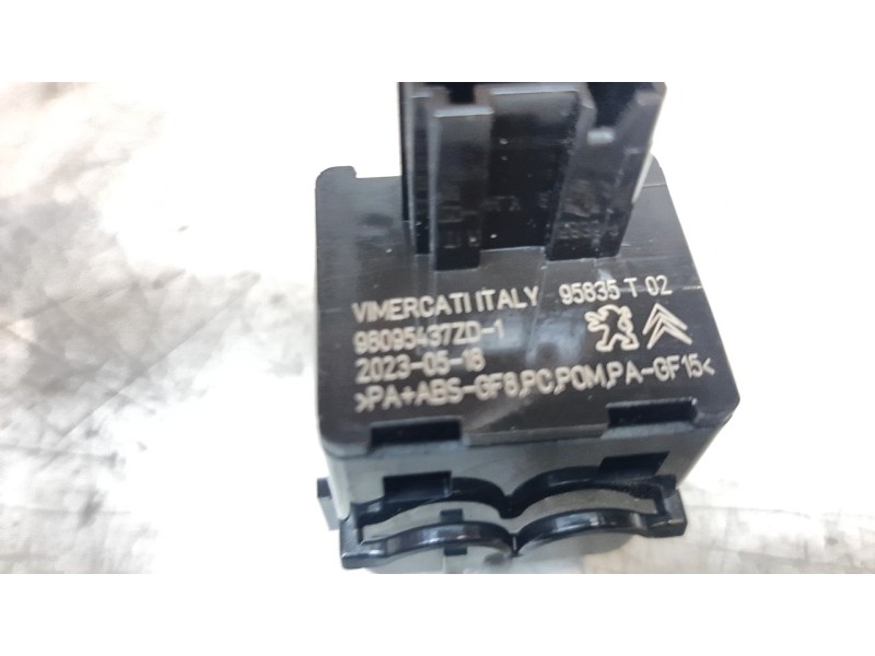 Recambio de interruptor para peugeot 208 (p2) allure referencia OEM IAM 98095437ZD  