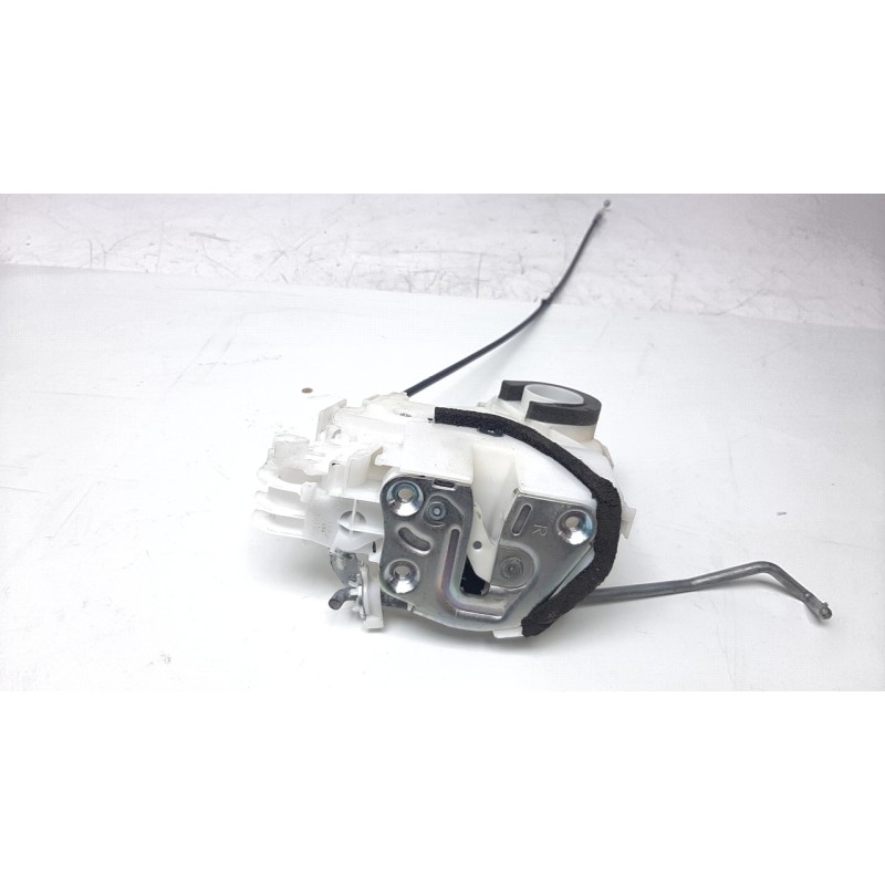 Recambio de cerradura puerta delantera derecha para suzuki vitara 1.4 16v boosterjet cat referencia OEM IAM 8220154P20  
