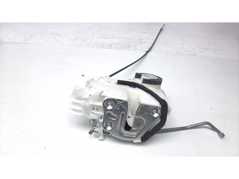 Recambio de cerradura puerta delantera derecha para suzuki vitara 1.4 16v boosterjet cat referencia OEM IAM 8220154P20  