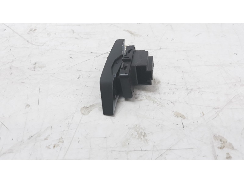 Recambio de interruptor para volkswagen polo 1.0 tsi referencia OEM IAM 2G6962125  