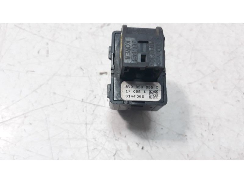 Recambio de mando elevalunas trasero derecho para audi a3 sportback (8vf) 1.6 tdi referencia OEM IAM 8V0959855C  