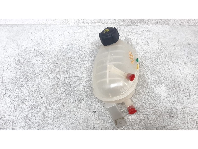 Recambio de deposito expansion para dacia duster ii prestige referencia OEM IAM 217101878R  