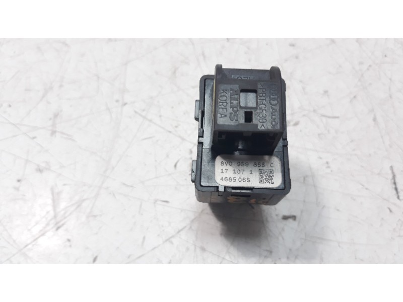 Recambio de mando elevalunas trasero izquierdo para audi a3 sportback (8vf) 1.6 tdi referencia OEM IAM 8V0959855C  