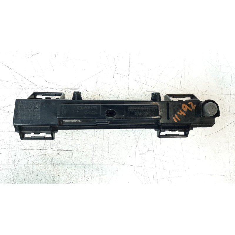 Recambio de piloto delantero izquierdo para mercedes-benz clase gl (x166) gl 350 bluetec 4matic (166.824) referencia OEM IAM A16