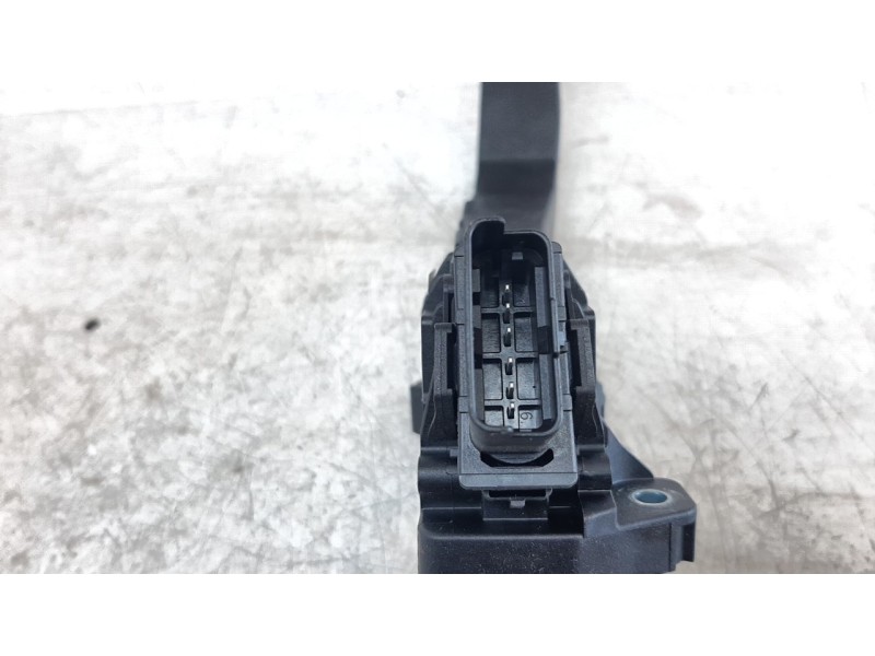 Recambio de potenciometro pedal para peugeot 208 (p2) allure referencia OEM IAM 9837891880  