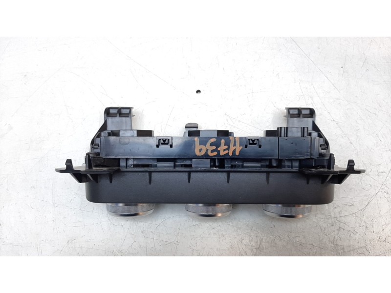 Recambio de mando climatizador para dacia jogger comfort referencia OEM IAM 275100298R  