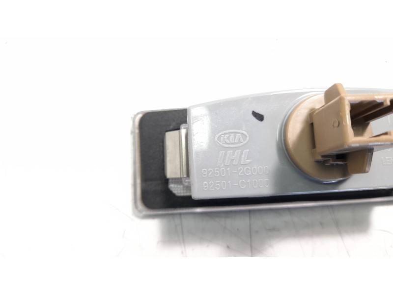 Recambio de piloto matricula para kia ceed 1.0 tgdi cat referencia OEM IAM 925012G000  