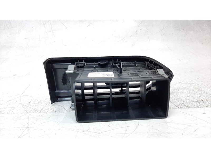 Recambio de aireador derecho para dacia jogger comfort referencia OEM IAM 687605132R  